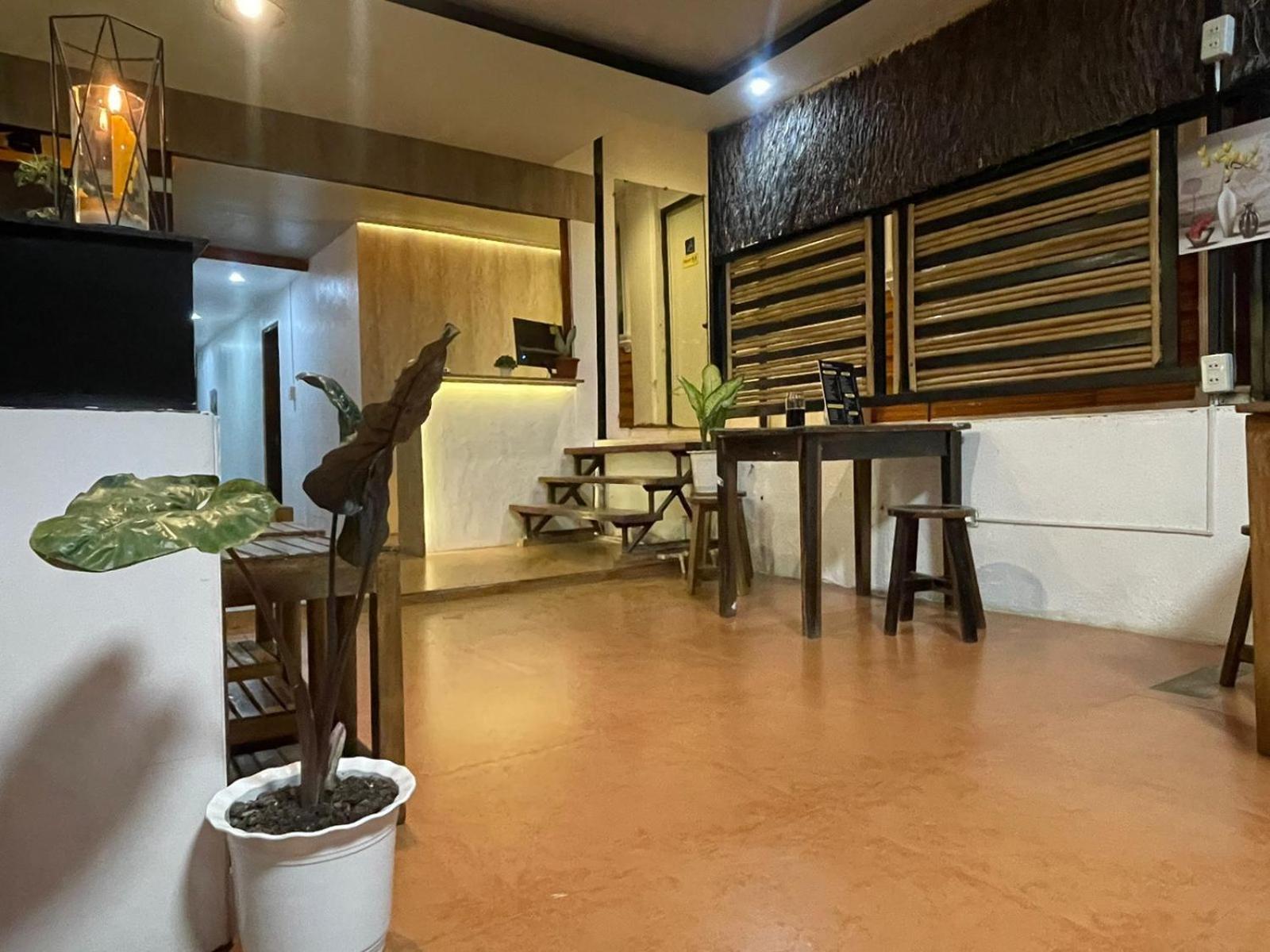 Trail Inn Puerto Princesa Kültér fotó